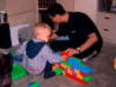 db_08-_Oktober_2005_mein_Papa_und_ich_sind_die_besten_Bauarbeiter